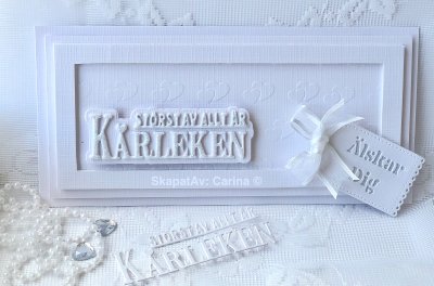 Zoom bild av SkapatAv Tag med prickar och spets