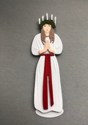 Zoom bild av SkapatAv´s Lucia figur och text med Lucia